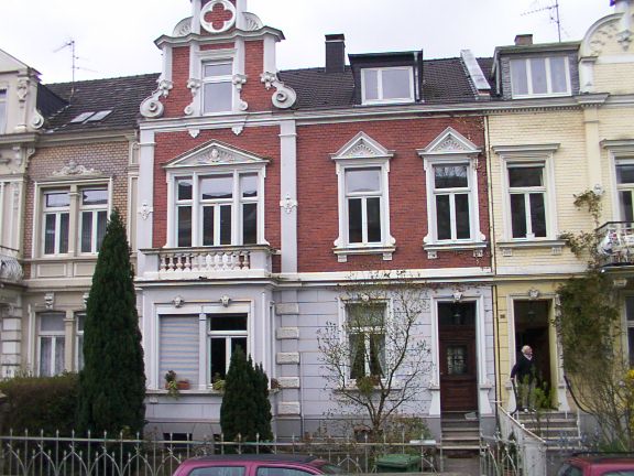 Errichtung einer Balkonanlage und Renovierung einer denkmalgeschützten Jugendstilvilla