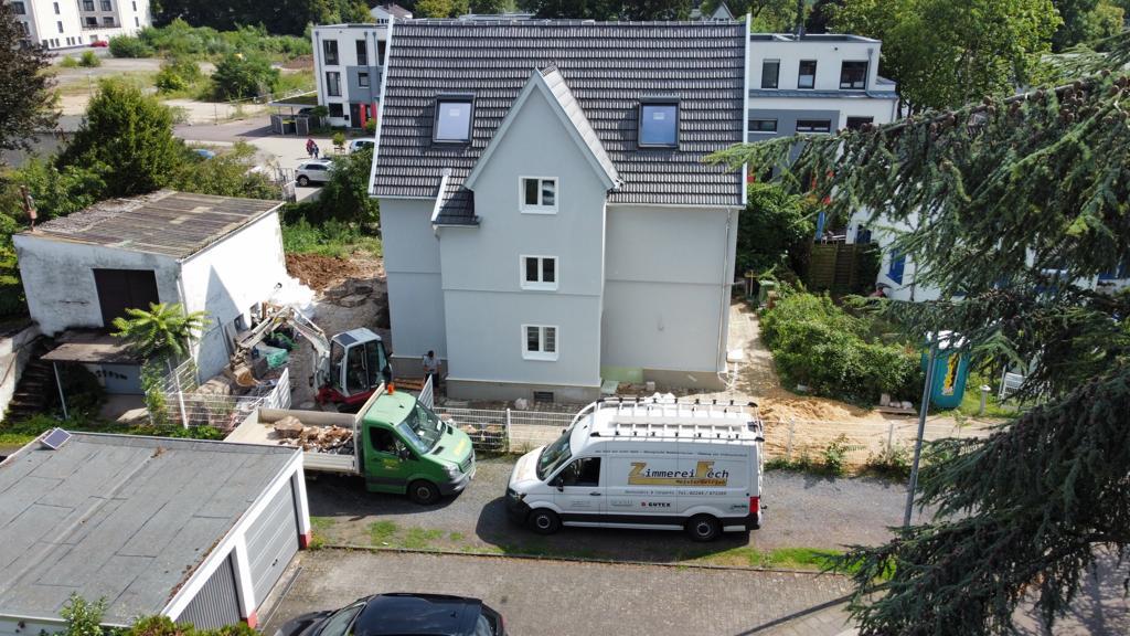 Sanierung und Umbau eines Zweifamilienwohnhauses