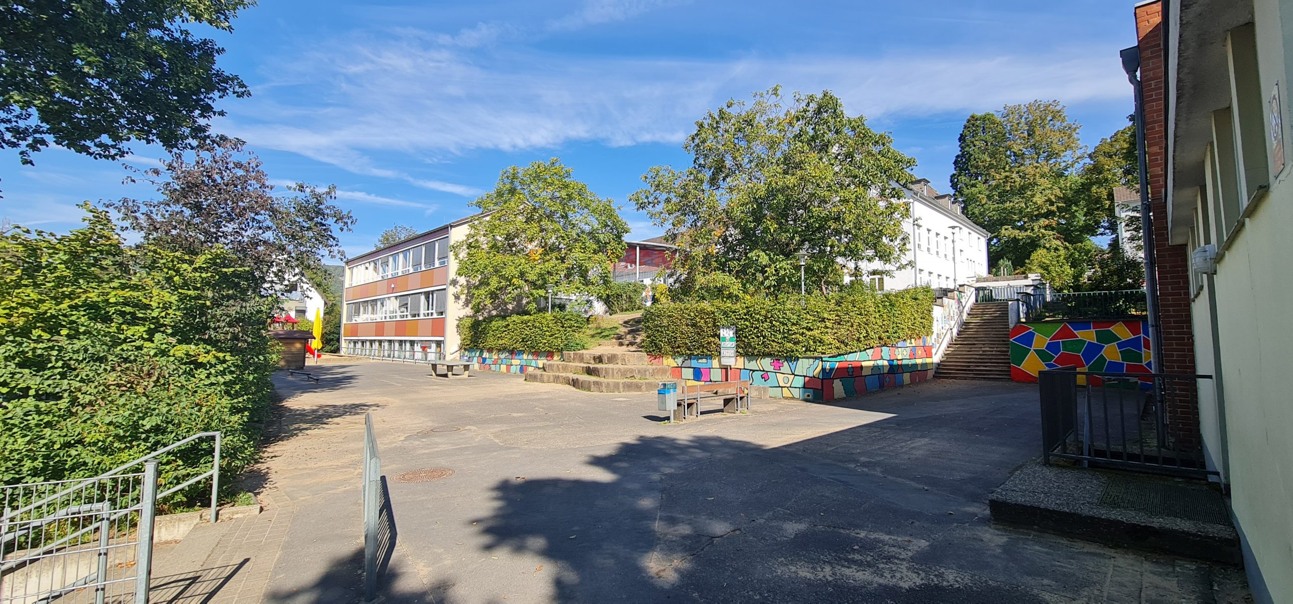 Errichtung von OGS Räumen für die Schulstandorte Rhöndorf, Rommersdorf und Aegidienberg