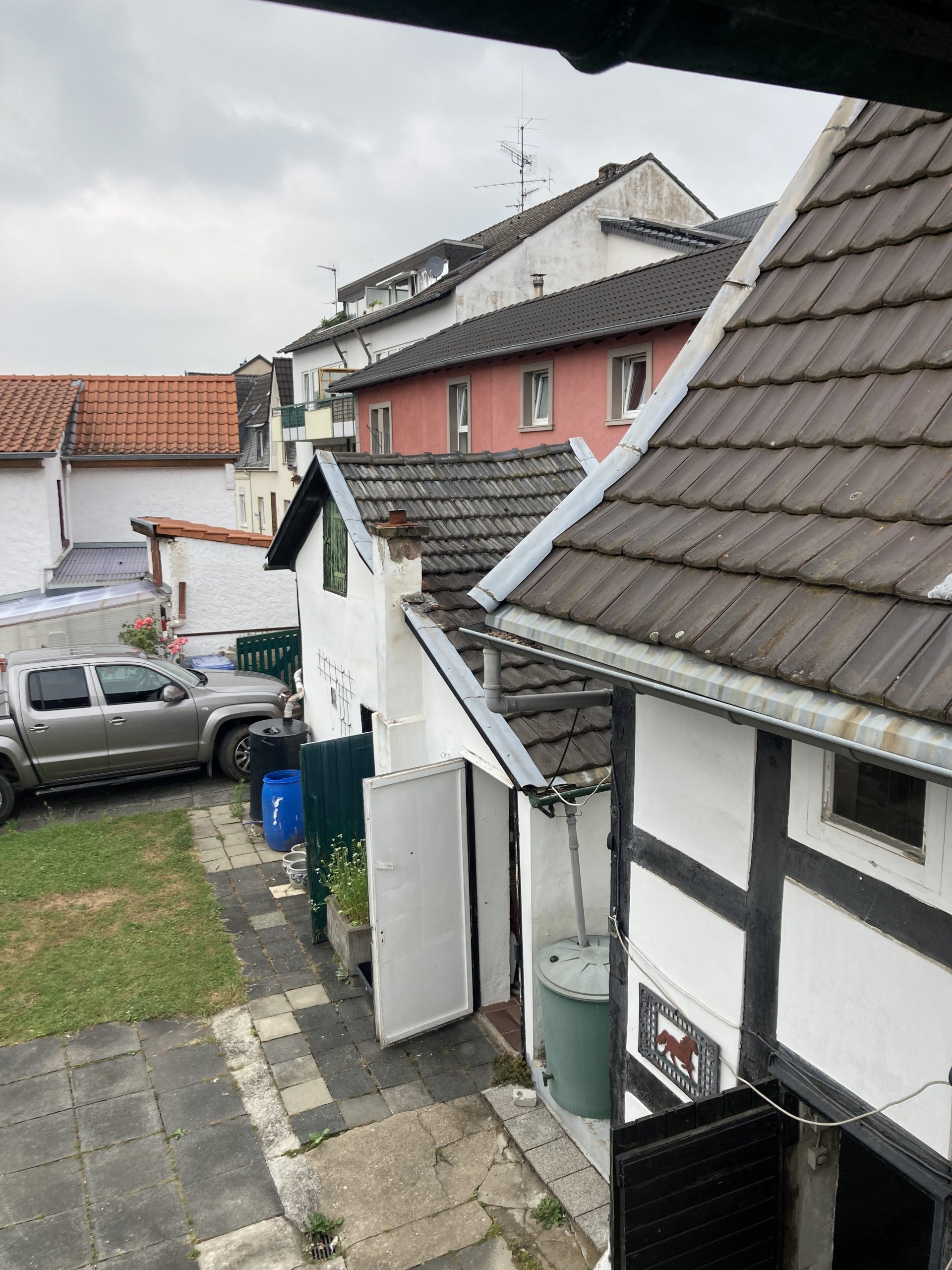 Umbau und Sanierung eines Fachwerkhauses und Errichtung eines Anbaus