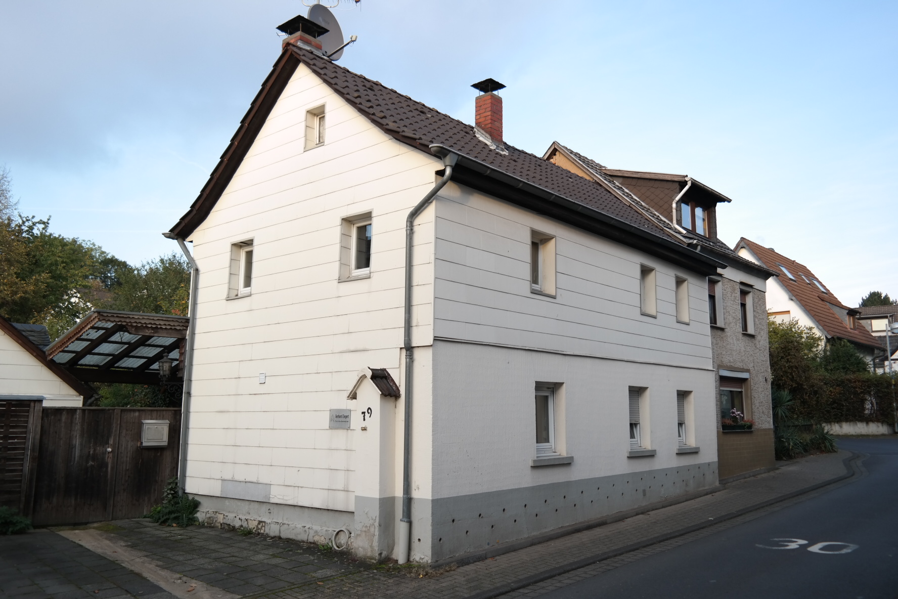 Sanierung eines Fachwerkhauses und Errichtung eines Anbaus