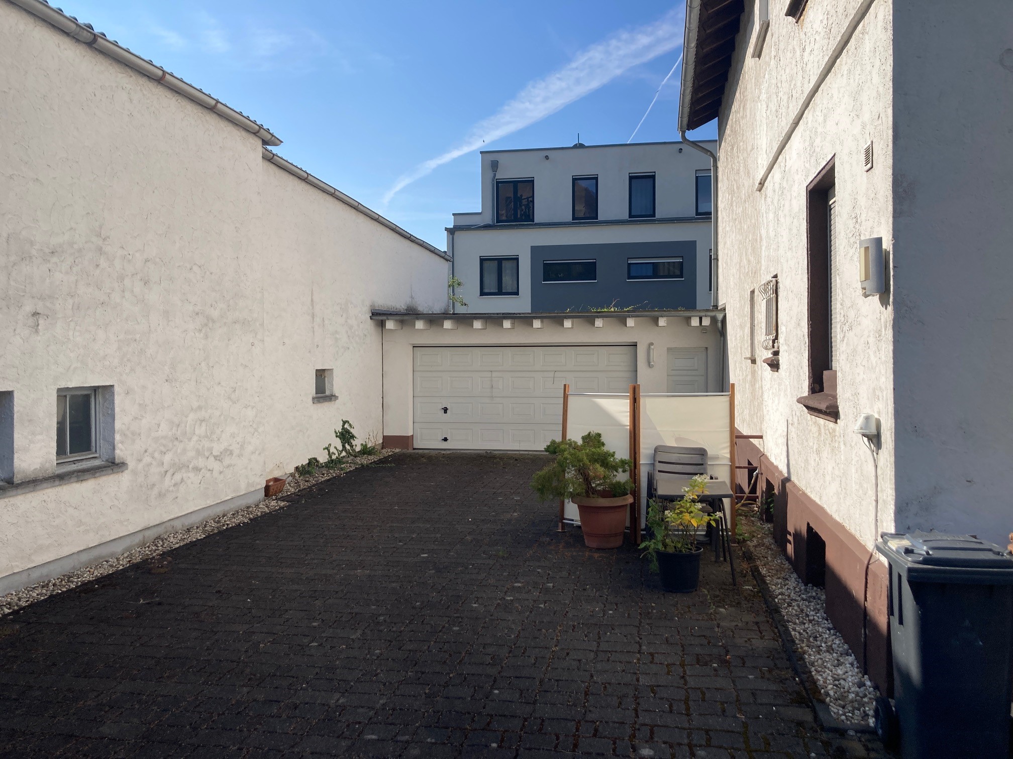 Sanierung und Umbau eines Zweifamilienwohnhauses