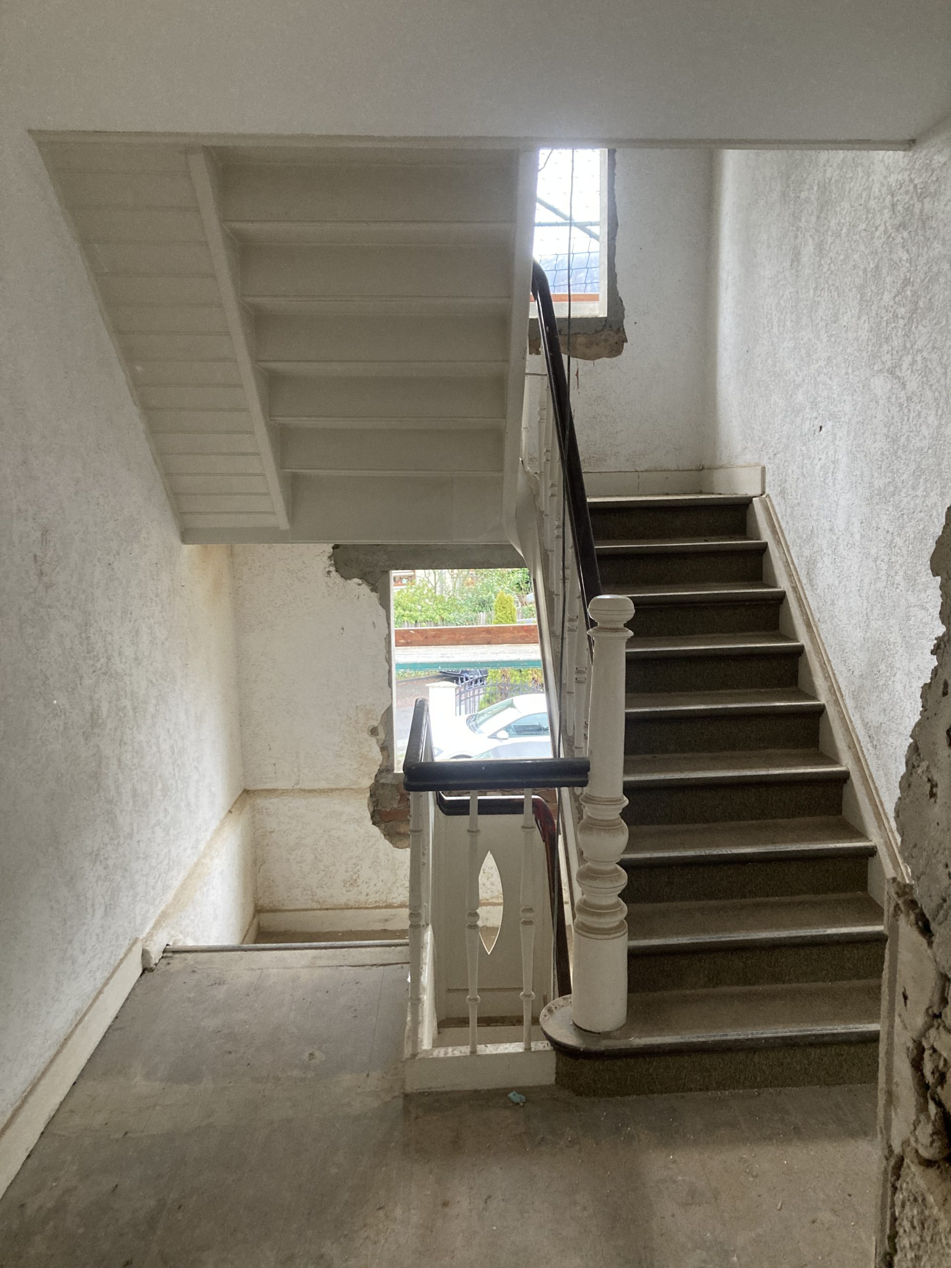 Sanierung und Umbau eines Zweifamilienwohnhauses