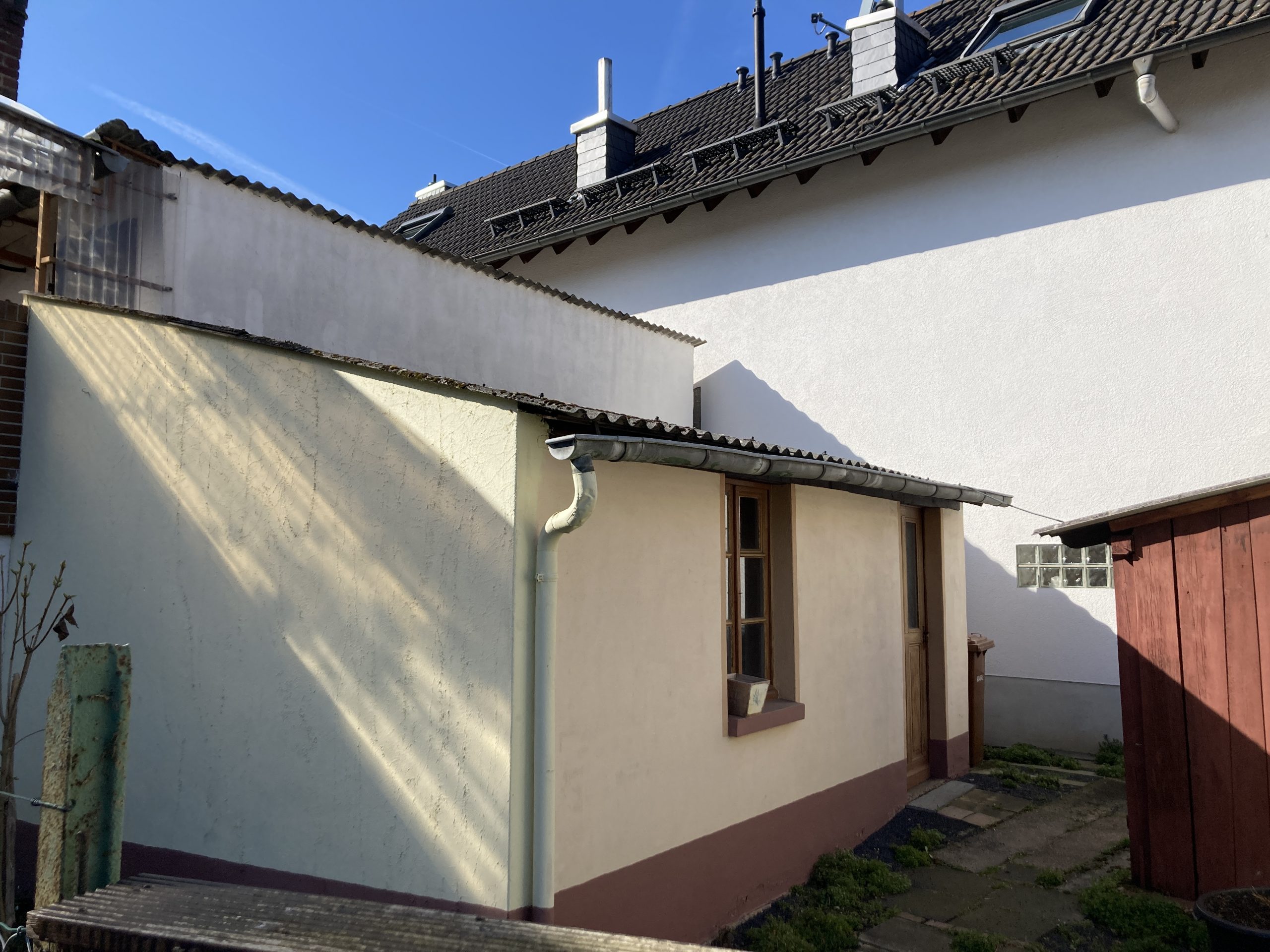 Umbau und Nutzungsänderung von einem Abstellraum in Wohnraum