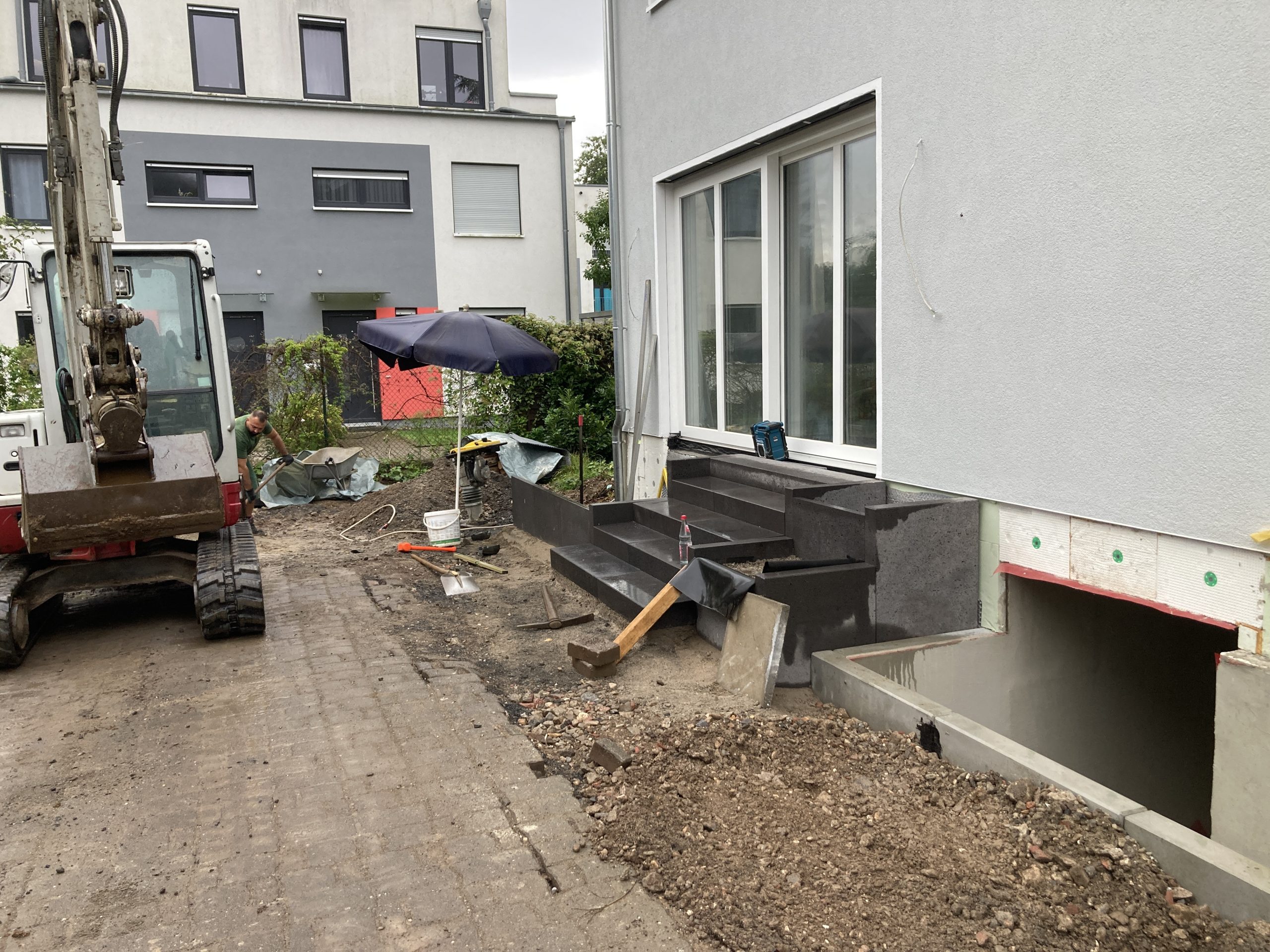 Sanierung und Umbau eines Zweifamilienwohnhauses