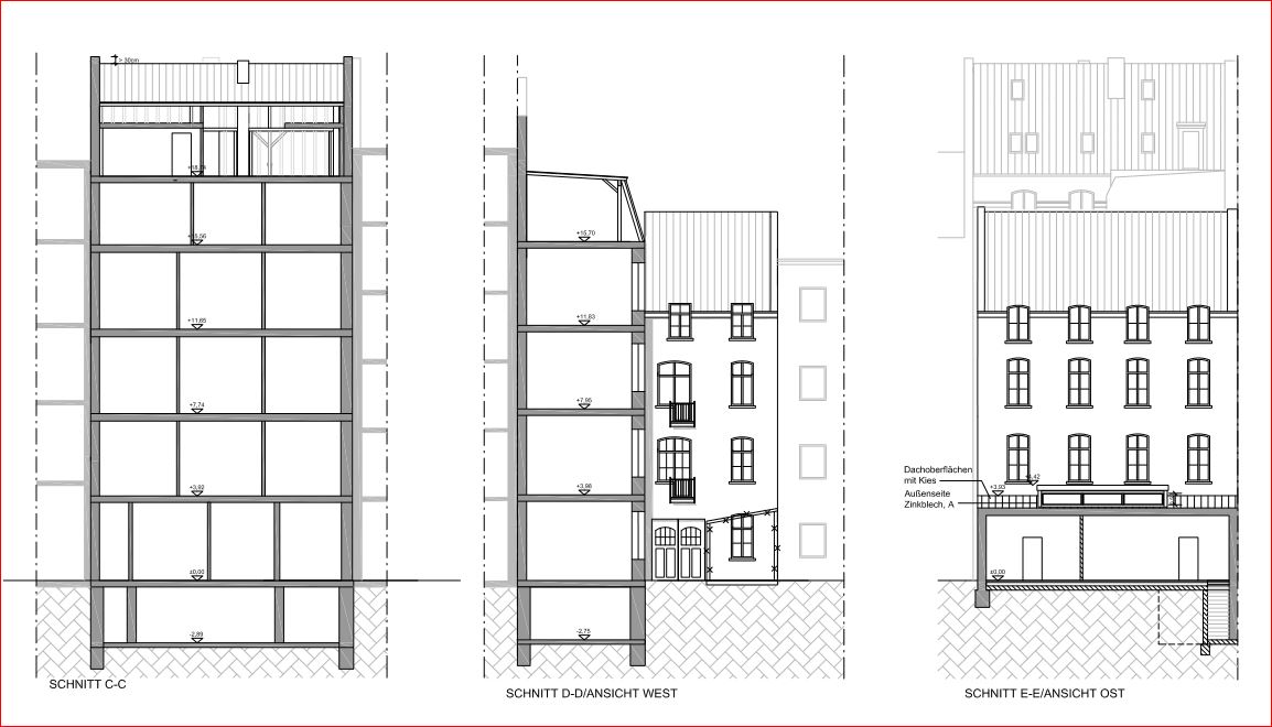 Umbau und Sanierung eines denkmalgeschützten Stadthauses, Ausbau des Dachgeschosses und einer ehemaligen Ofenbauwerkstatt