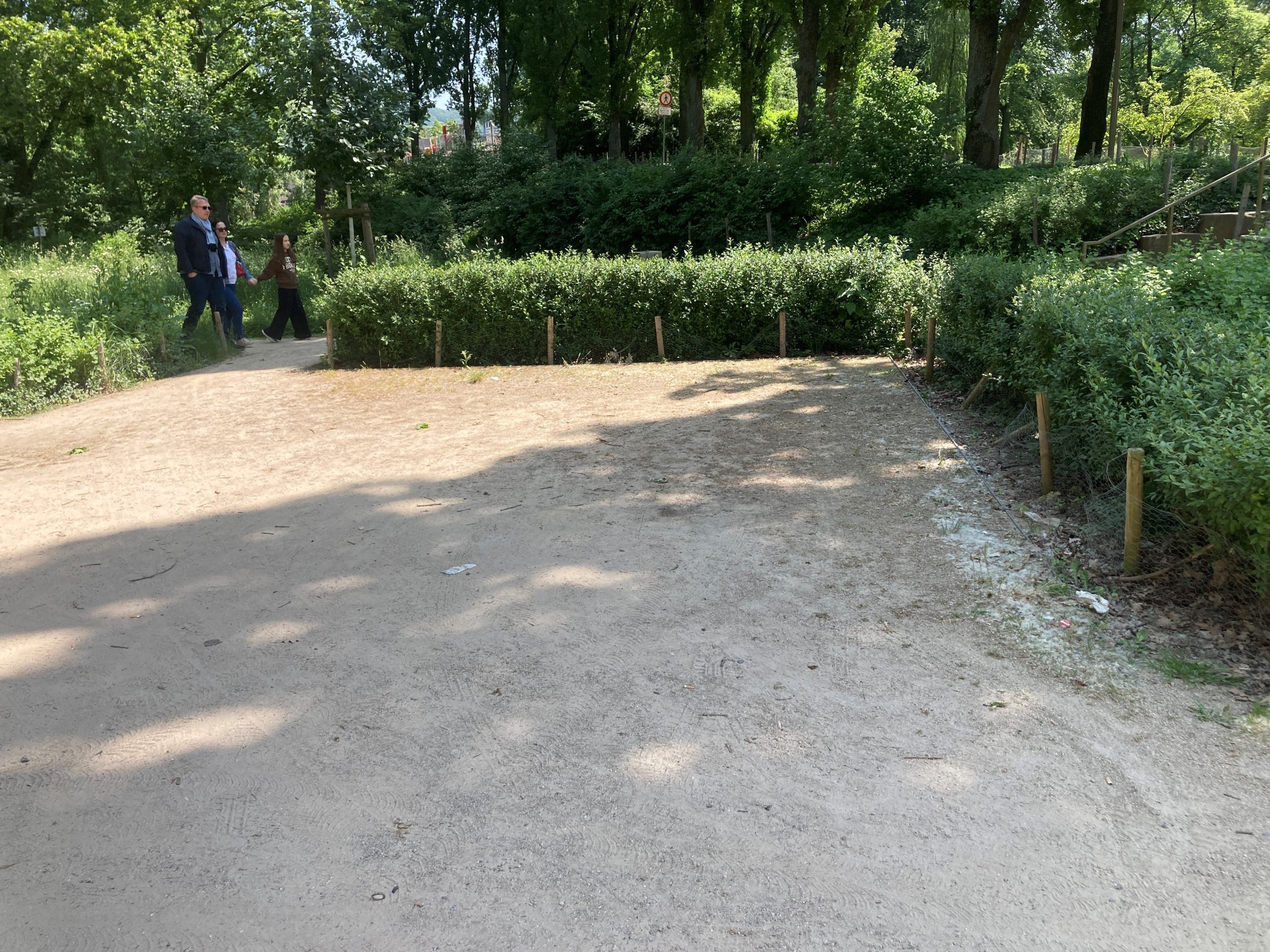 Errichtung einer öffentlichen, selbstreinigenden Toilettenanlage im Hochwassergebiet