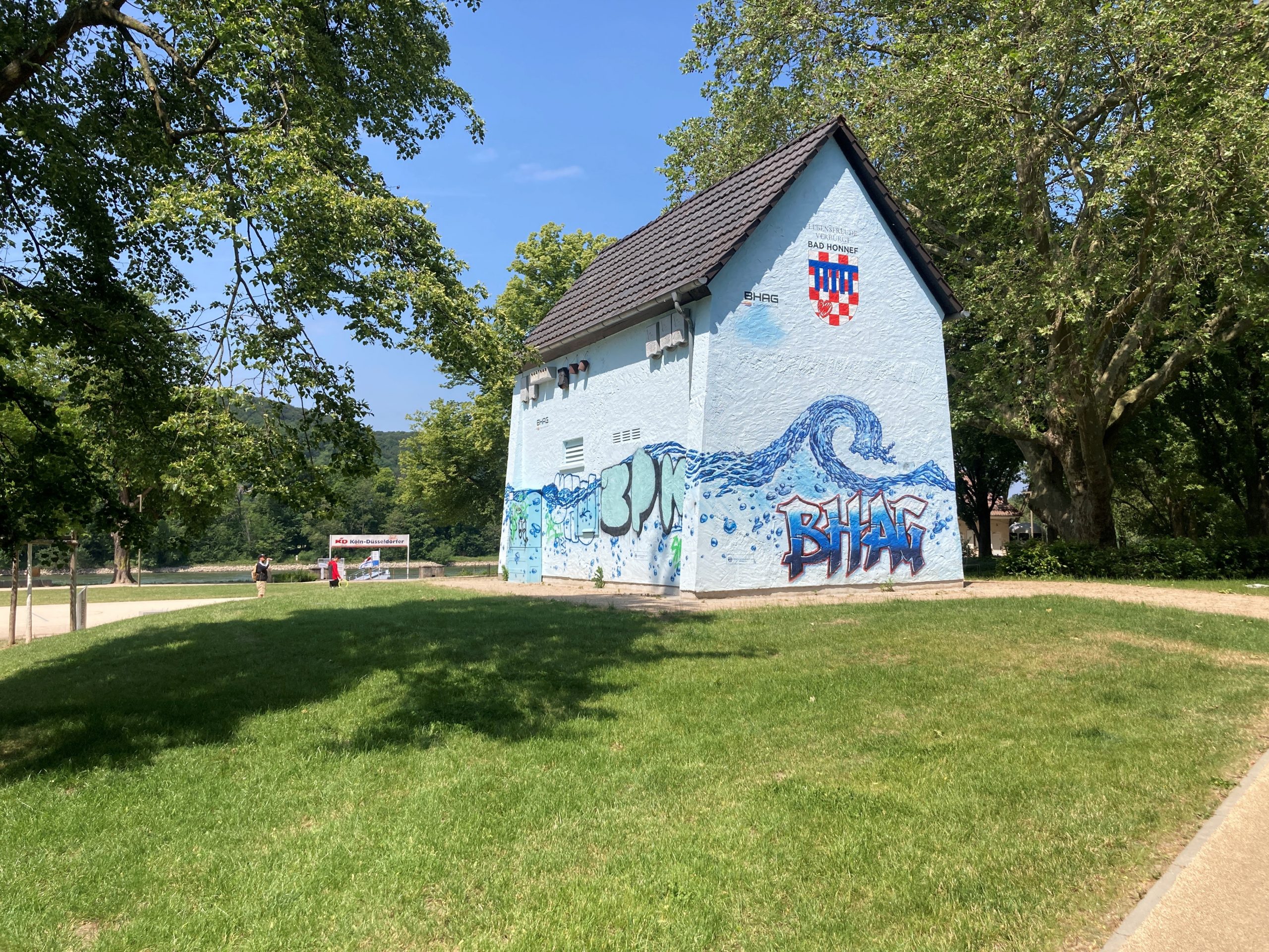 Errichtung einer öffentlichen, selbstreinigenden Toilettenanlage im Hochwassergebiet